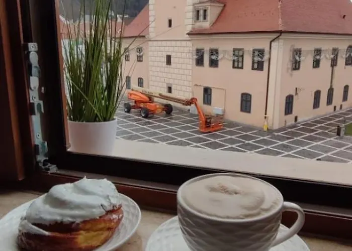 Апартаменти Mrhost *